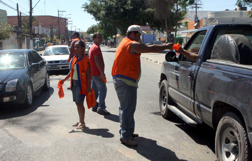 Inicialmente a distribuição foi feita em Goitacazes (Foto: Gerson Gomes)
