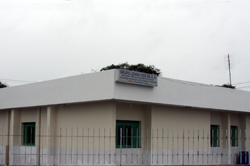 A Escola Maria Lúcia, no Turfe-Clube, já recebeu nova pintura (Foto: Check)
