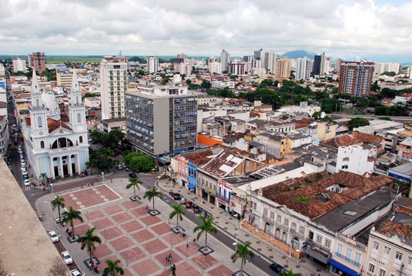 Com aprovação da emenda, Campos poderá paralisar vários programas (Foto: Antônio Leudo)