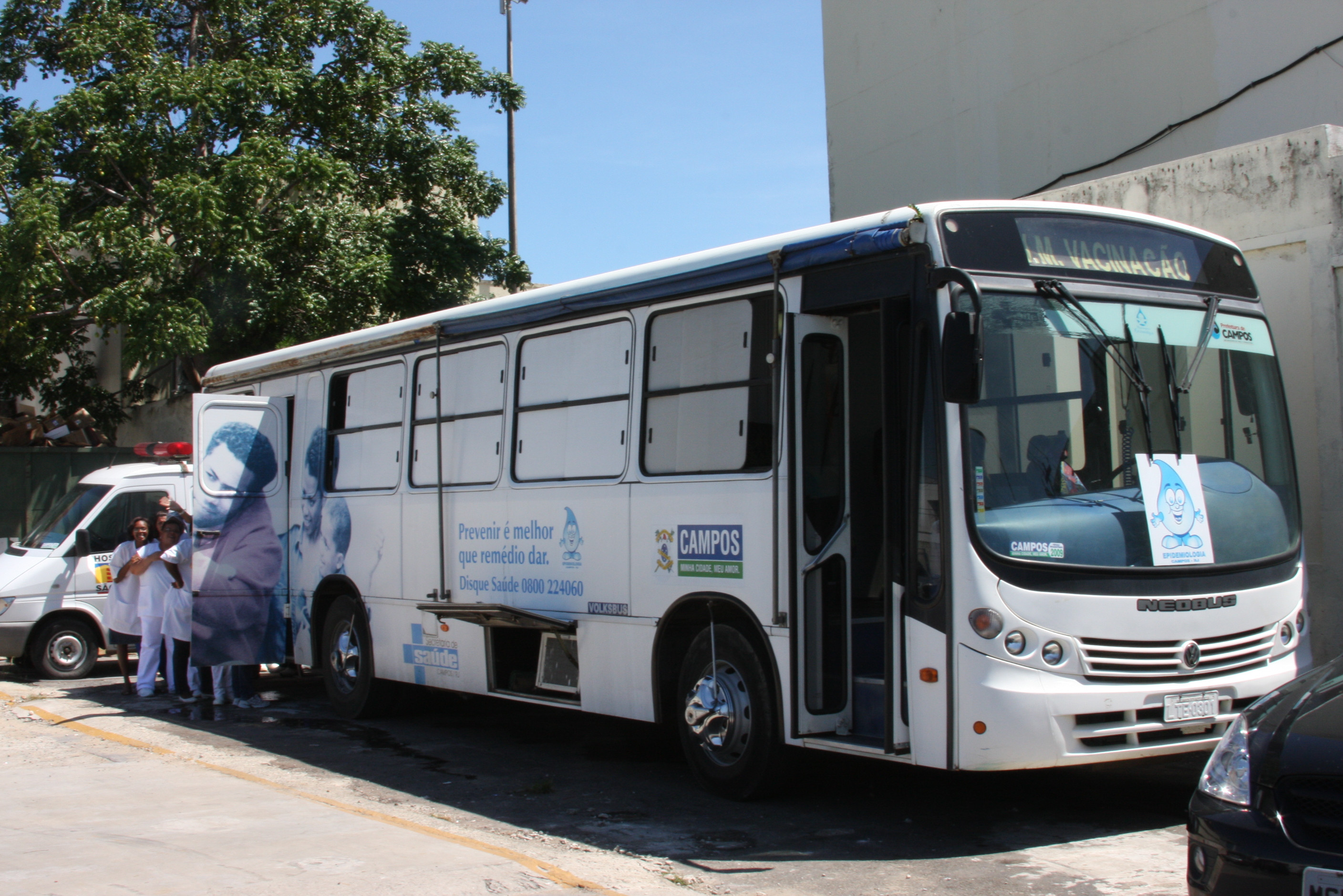 O ônibus vai estar na Santa Casa até domingo (Foto: Check)