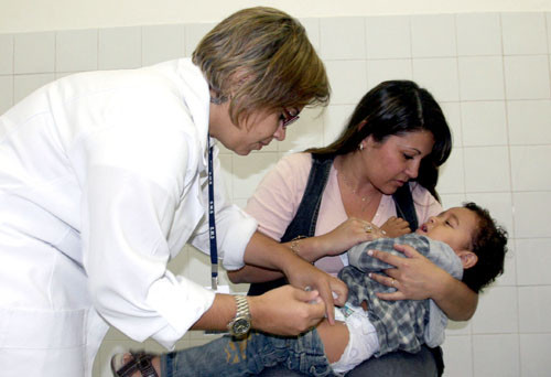 Graças à política de cunho preventivo adotada pelo governo municipal, milhares de crianças estão tendo uma vida mais saudável (Foto: Roberto Jóia)