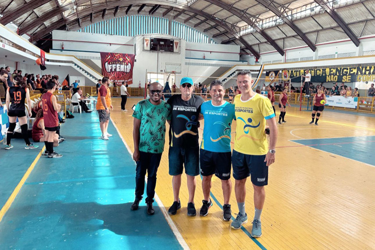 Volei Masculino e Feminino