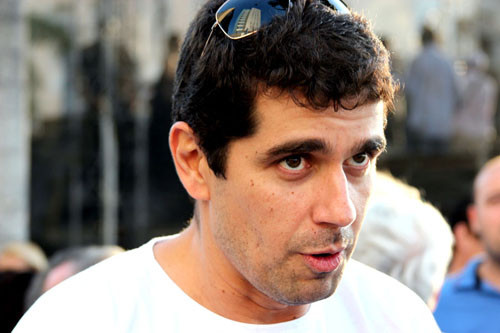 Presidente da Câmara de Dirigentes Lojistas (CDL), Marcelo Mérida, diz que é importante que os munícipes saibam a importâncis dos roalties para a região (Foto: Jônatas Manhães)