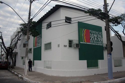 A Fundação Municipal Zumbi dos Palmares (FMZP) está com as inscrições abertas para as oficinas e os cursos (Foto: Antônio Leudo)