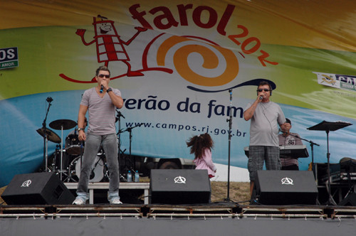 Depois de fazer sucesso em diversas apresentações, agora é a vez da Lagoa de Cima receber a dupla Átila e Charles (Foto: Check)