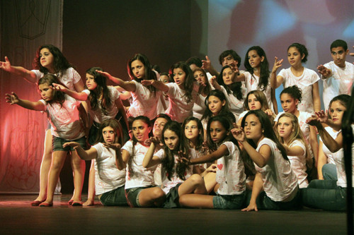 A Cia de Arte Persona inicia sua temporada de apresentações em 2012 com exibições de Pra Você Gostar de Mim, no Teatro Trianon (Foto: Divulgação)