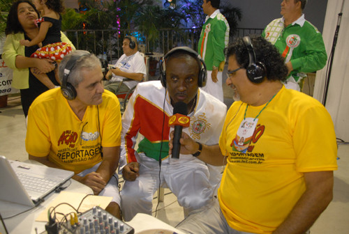 Wantuir também foi entrevistado pela Rádio Ação, do Rio. (Foto: Marcos Pirralho (Dib`s))
