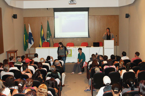 A seleção foi feita entre diversos fumantes inscritos para o programa e os selecionados serão divididos em 5 ou 6 grupos para tratamento (Foto: Juarez Fernandes)