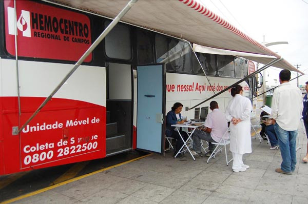 O ônibus do Hemocentro percorre a cidade e toda região (Foto: Antônio Leudo)