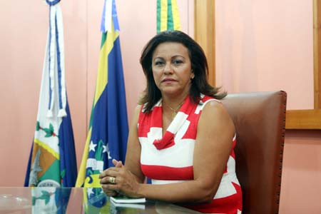 Rosangela ressaltou que estas pesquisas servem para que os consumidores façam pesquisas antes das compras (Foto: Antonio Leudo)