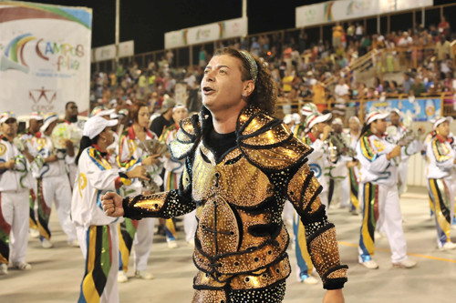 O performático David Brazil é uma das atrações do Grêmio Recreativo Acadêmicos do Grande Rio (Foto: Rogério Azevedo)