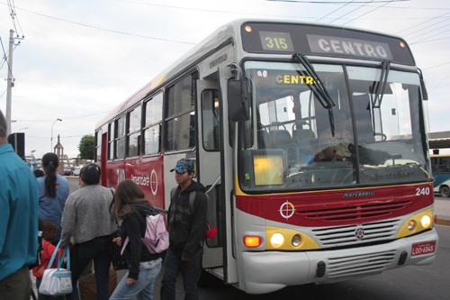 Emut determina mudança no itinerário dos ônibus  para atender o Parque Julião Nogueira (Foto: Antônio Leudo)