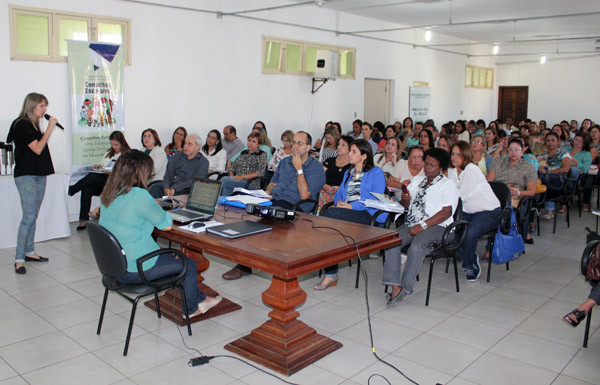 O seminário reuniu mais de 150 superintendentes, gerentes e gestores de departamentos da rede municipal de ensino (Foto: Secom)