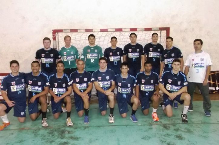 A equipe de handebol do Goytacaz/Universo, apoiada pela Fundação Municipal de Esportes (FME), está disputando o Campeonato Estadual do Rio de Janeiro (Foto: Divulgação)