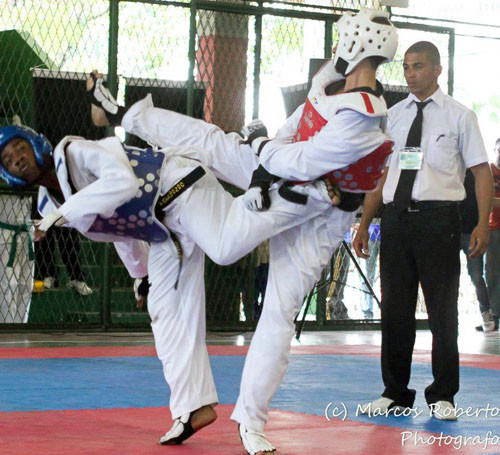 Será realizado neste domingo (20), de 8h às 12h, na sede da Fundação de Esportes (FME), o Curso de Capacitação de Colete Eletrônico com o árbitro da Confederação Brasileira de Taekwondo (Foto: Secom)