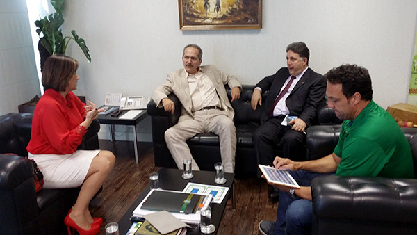 A Prefeita Rosinha Garotinho esteve reunida esta quarta-feira, em Brasília, com o Ministro do Esporte, Aldo Rebelo (Foto: Divulgação)