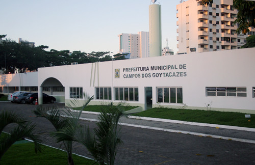 Servidores da prefeitura recebem antecipação do pagamento de dezembro e segunda parcela do décimo terceiro salário (Foto: Antônio Leudo)