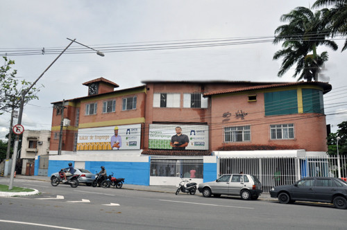 O Balcão de Empregos está localizado na Avenida 28 de Março, 533, esquina com Beira Valão (Foto: Antônio Leudo)