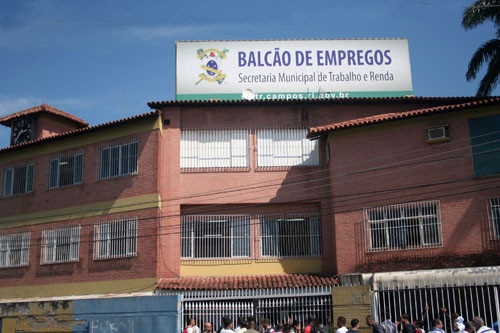 O Balcão de Empregos funciona de segunda a sexta-feira, das 8h às 17h (Foto: Antônio Leudo)