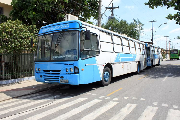 Nesta quarta-feira, os atendimentos das unidades móveis de odontologia, audiometria e oftalmologia foram realizados pela manhã (Foto: Secom)