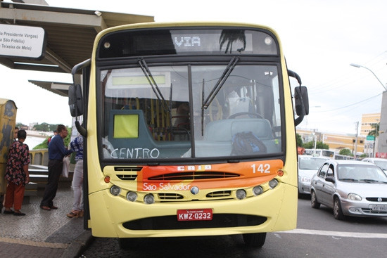 Empresas de ônibus renovaram a frota mas serviço vai melhorar com a licitação (Foto: Secom)