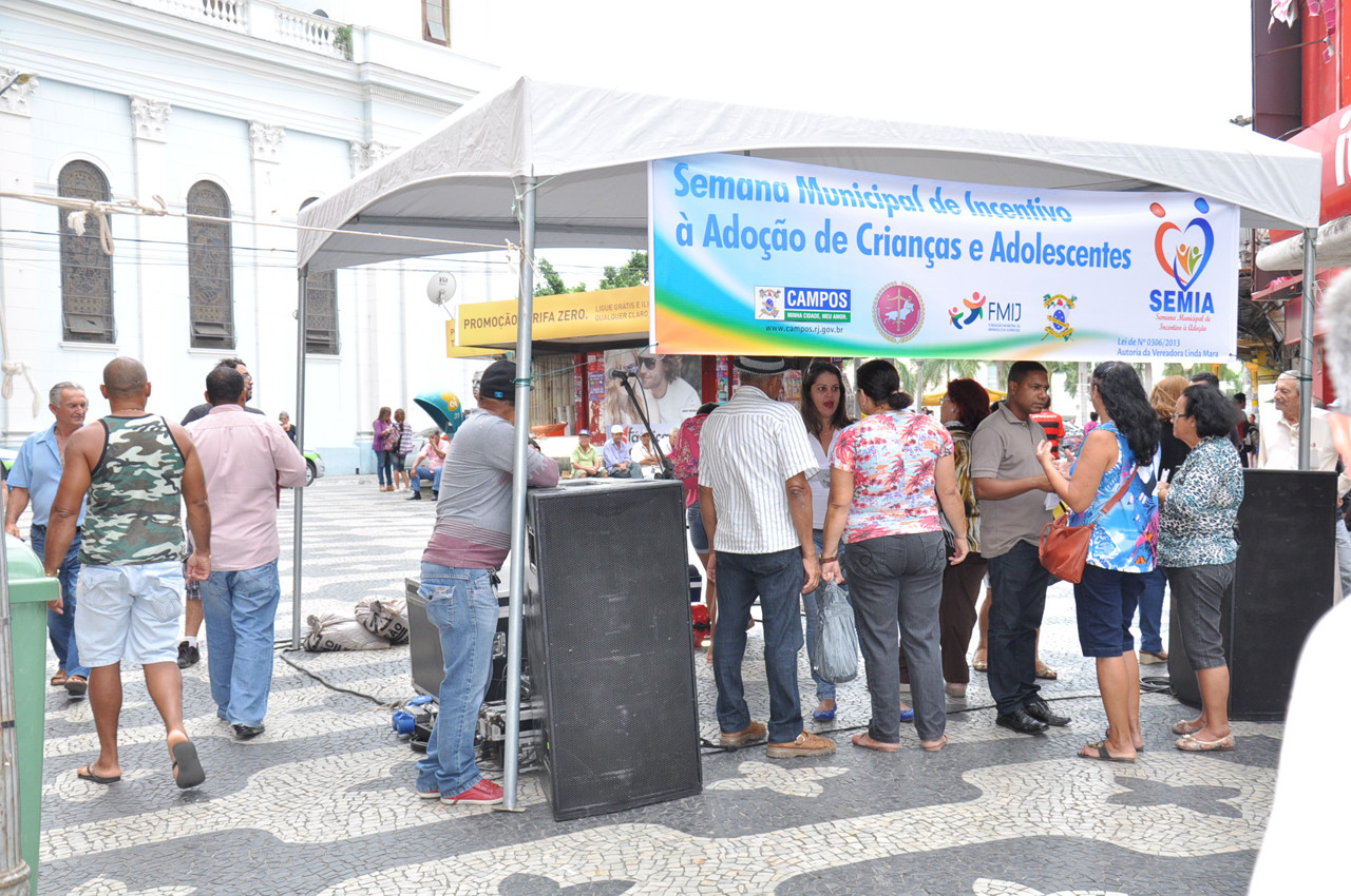 A doação de briquedos faz parte da I Semana Municipal de Incentivo à Adoção de Crianças e Adolescentes (Foto: Secom)