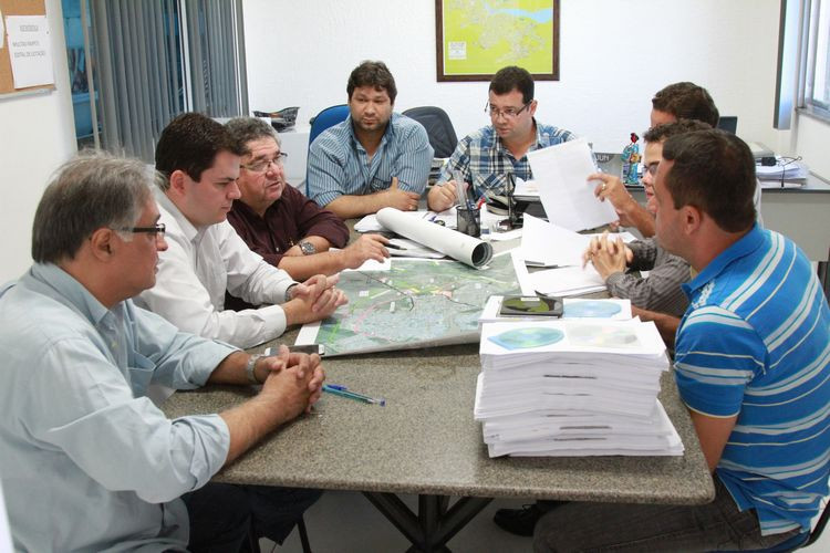 Esta foi a primeira reunião do presidente do IMTT com com o diretor da Tectran e representantes de outros órgãos municipais, para elaborar o estudo de transporte e trânsito e o plano de mobilidade urbana de Campos (Foto: Rodolfo Lins)