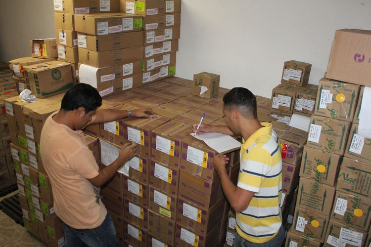 O Departamento de Assistência Farmacêutica distribuiu cerca de 66 milhões de itens de medicamentos no primeiro semestre deste ano (Foto: Secom)