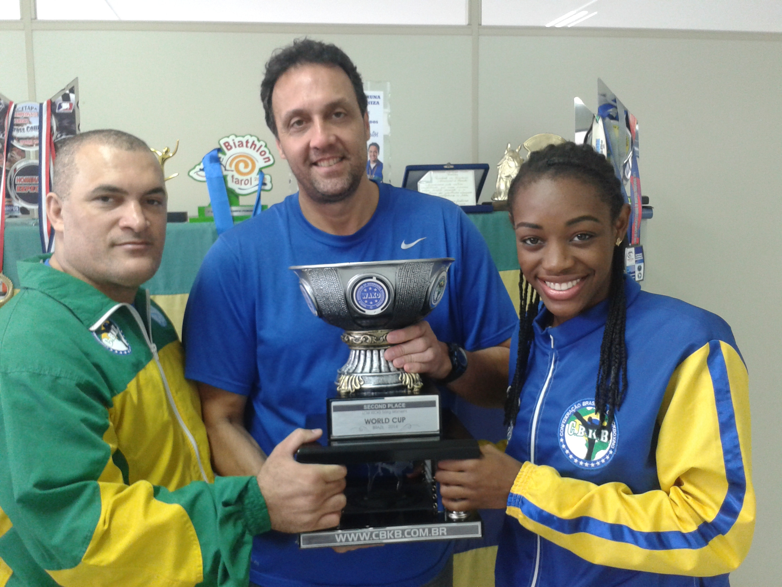 A lutadora campista Luana dos Santos, uma das atletas contemplada com o Programa Bolsa Atleta, da Fundação Municipal de Esportes (FME), disputou no final de semana, em São Paulo, a Copa do Mundo Brasil 2014 de Kickboxing (Foto: Divulgação)