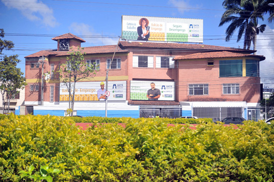 O Balcão de Empregos fica na Avenida 28 de Março, 533, esquina com a Avenida José Alves de Azevedo, antiga Beira Valão (Foto: secom)