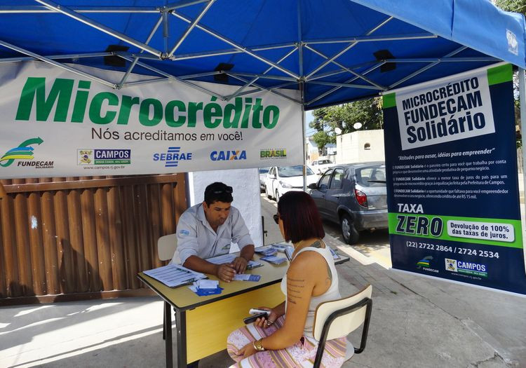 Nesta quarta-feira (23), agentes do Programa de Microcrédito do Fundo de Desenvolvimento de Campos (Fundecam), em parceria com a Vigilância Sanitária (Visa-Campos), estarão no Centro de Referência da Assistência Social (Cras) da Penha, levando i (Foto: secom)