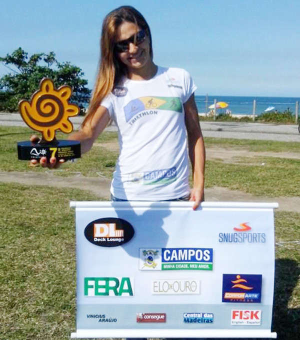 A campista Emily Barcelos, que tem o benefício do Programa Bolsa Atleta da Prefeitura de Campos, ficou em 7º lugar no Rio Triathlon, realizado no último final de semana, na capital do Estado (Foto: Divulgação)