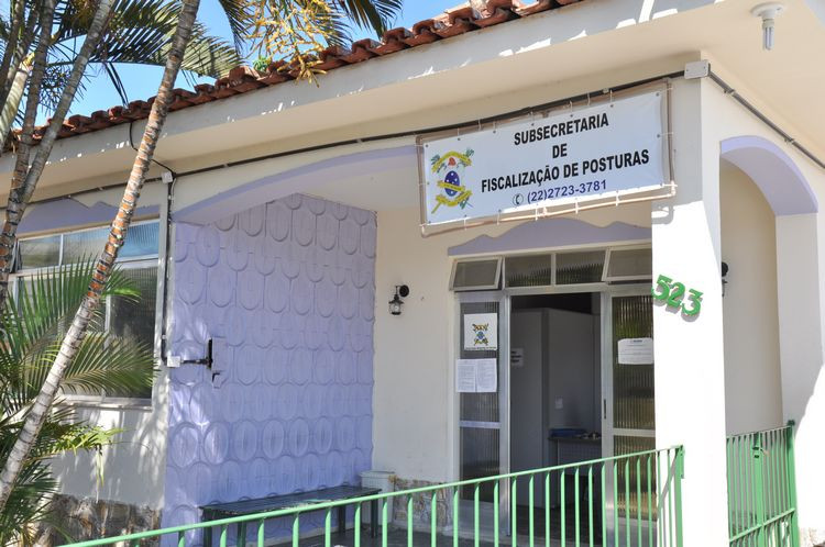 Ambulantes que se cadastraram para trabalhar na Festa do Santíssimo Salvador têm até esta quarta-feira para retirar suas identificações na Superintendência de Postura, na Rua Riachuelo, 523, Turfe Clube, e confirmar a localização de seus carrinh (Foto: Superintendência de Comunicação)