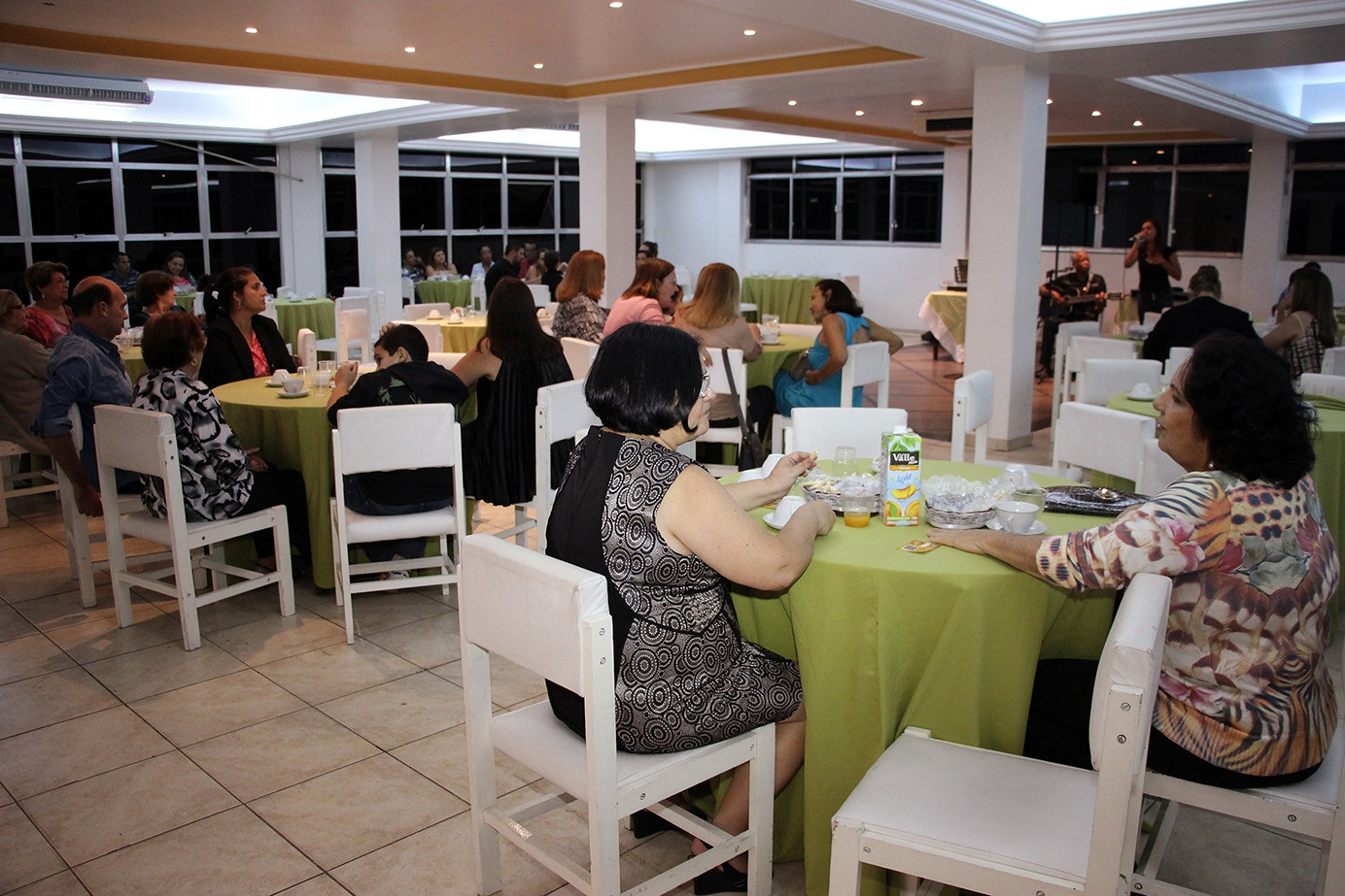 O Chocolate da Coesa vai acontecer a partir das 18h, na Câmara de Dirigentes Lojistas de Campos (Foto: Divulgação)