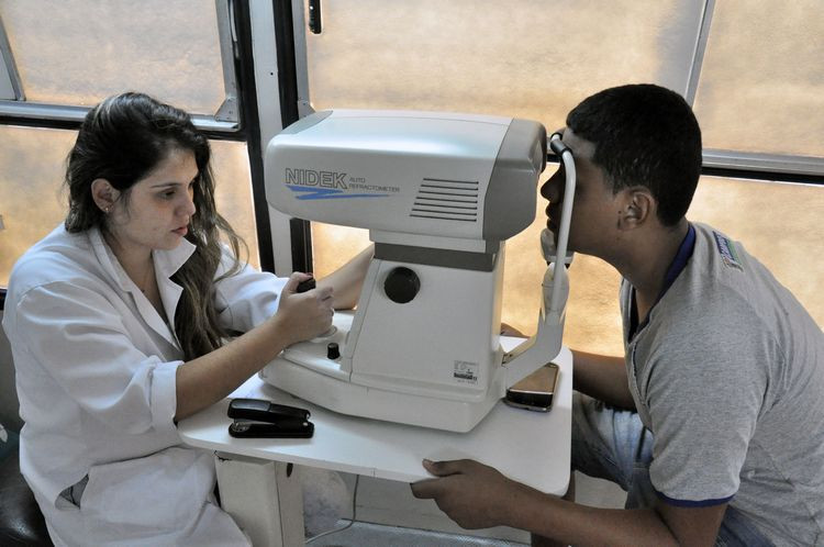 A Secretaria Municipal de Saúde realizou 16.308 consultas oftalmológicas em um ano e meio. Em 2014, foram realizadas 11.274 consultas e, nos primeiros meses deste ano, 5.034 (Foto: Superintendência de Comunicação)