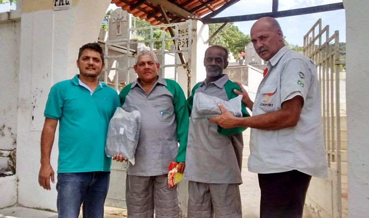 A Companhia de Desenvolvimento do Município de Campos promoveu cursos de capacitação para funcionários dos 24 cemitérios públicos do município (Foto: Divulgação)