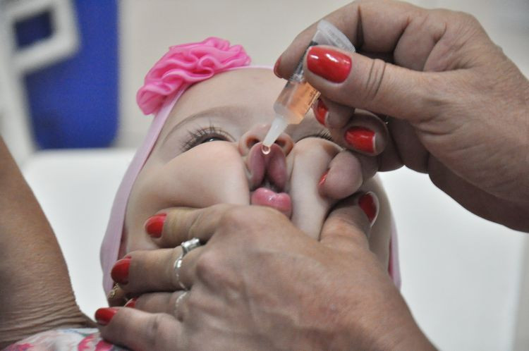 Em Campos, cerca de 80 polos de vacinação estão funcionando das 8h às 17h, de acordo com o vice-prefeito e secretário de Saúde, Doutor Chicão (Foto: Superintendência de Comunicação)