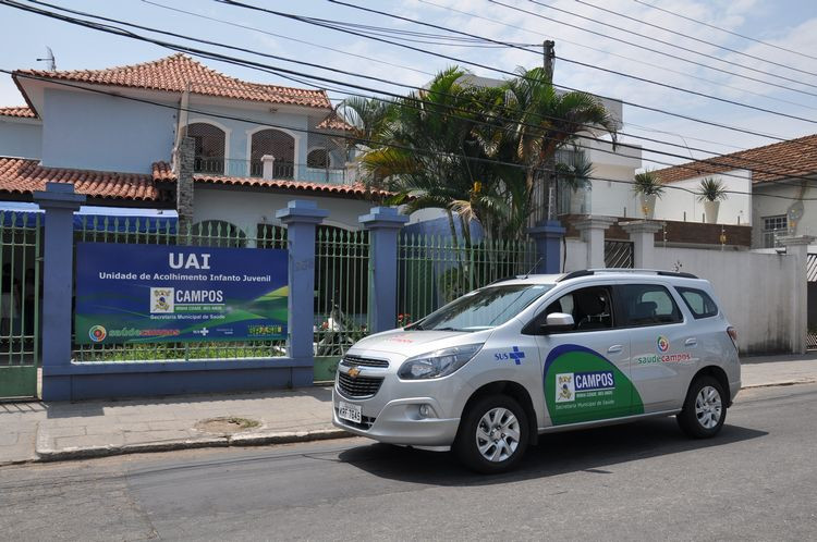 Segundo o secretário de Saúde, Doutor Chicão, o novo veículo vai contribuir para aprimorar a qualidade dos serviços prestados pela UAi (Foto: Rodolfo Lins)
