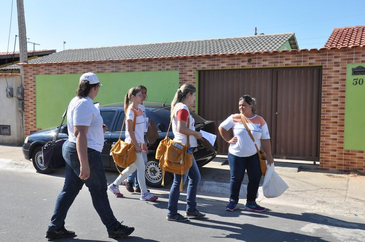 Ao todo, 450 agentes de endemias estarão atuando em 50 bairros a serem sorteados ainda esta semana pelo Ministério da Saúde (Foto: Antônio Leudo)