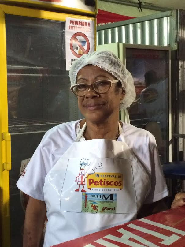 A dona de casa Lúcia de Fátima Neto Mathias Corsino, 60 anos, disse que o Festival de Petiscos chegou em boa hora e é uma chance de gerar renda para sua família (Foto: Divulgação)
