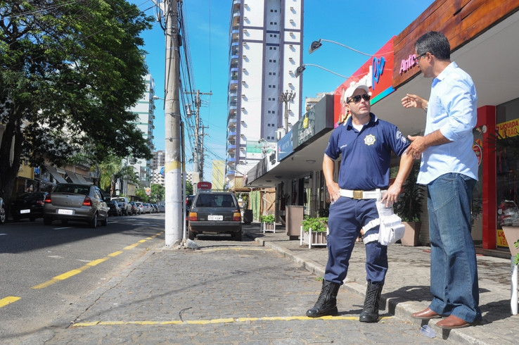 Renato Siqueira avalia como positivos os resultados dos primeiros dias de funcionamento do novo estacionamento (Foto: Rogério Azevedo)