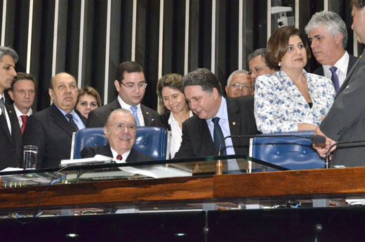 http://www.campos.rj.gov.br/newdocs/1319065008Rosinha_no_Senado_com_Jose_Sarney.JPG